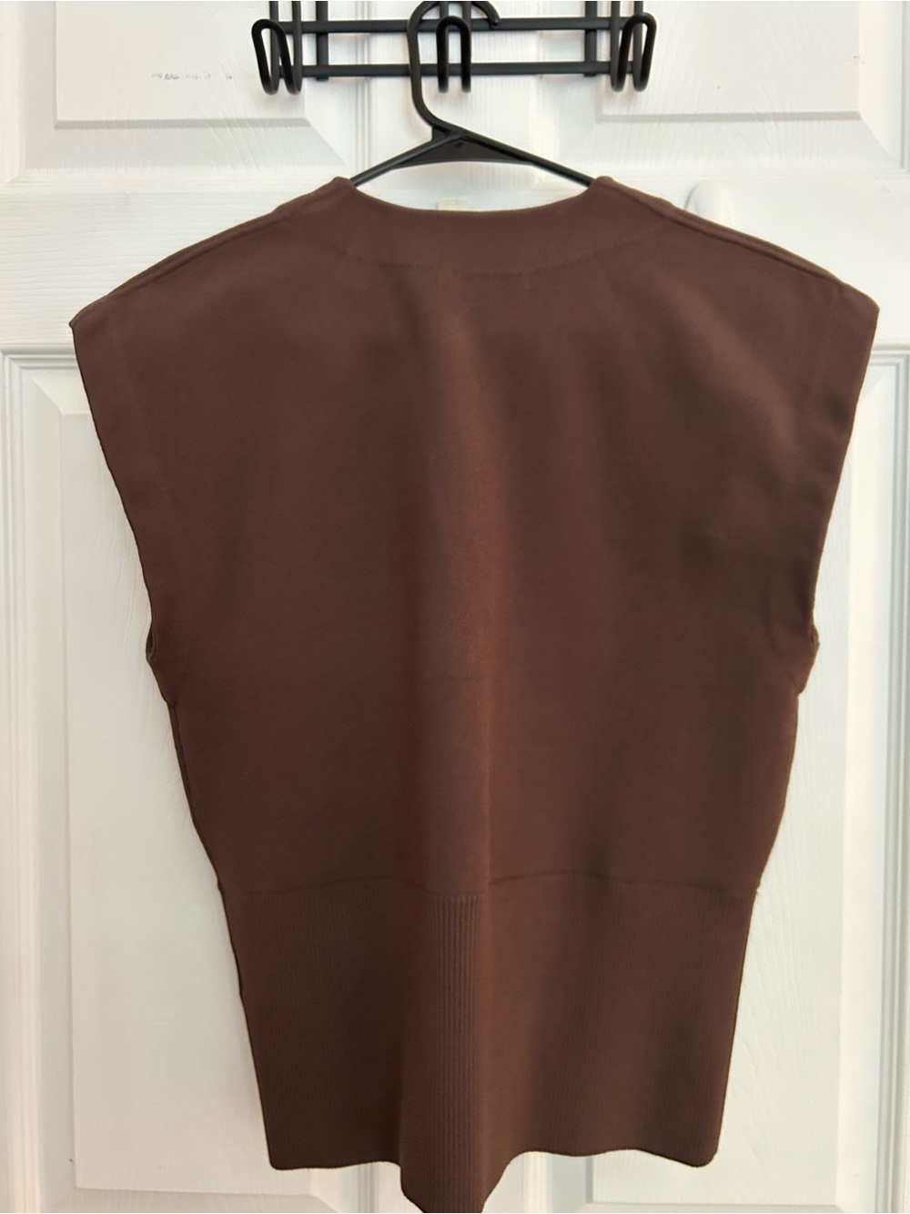 Veronica Beard Brown V-Neck Sleeveless Knit Vest with Gold Buttons - Picture 2 of 2